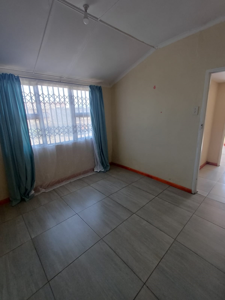 To Let 2 Bedroom Property for Rent in Ezibeleni Eastern Cape